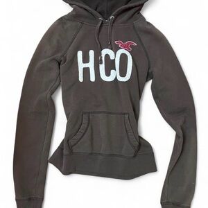 Hollister Women's Black Hoodie Sweater